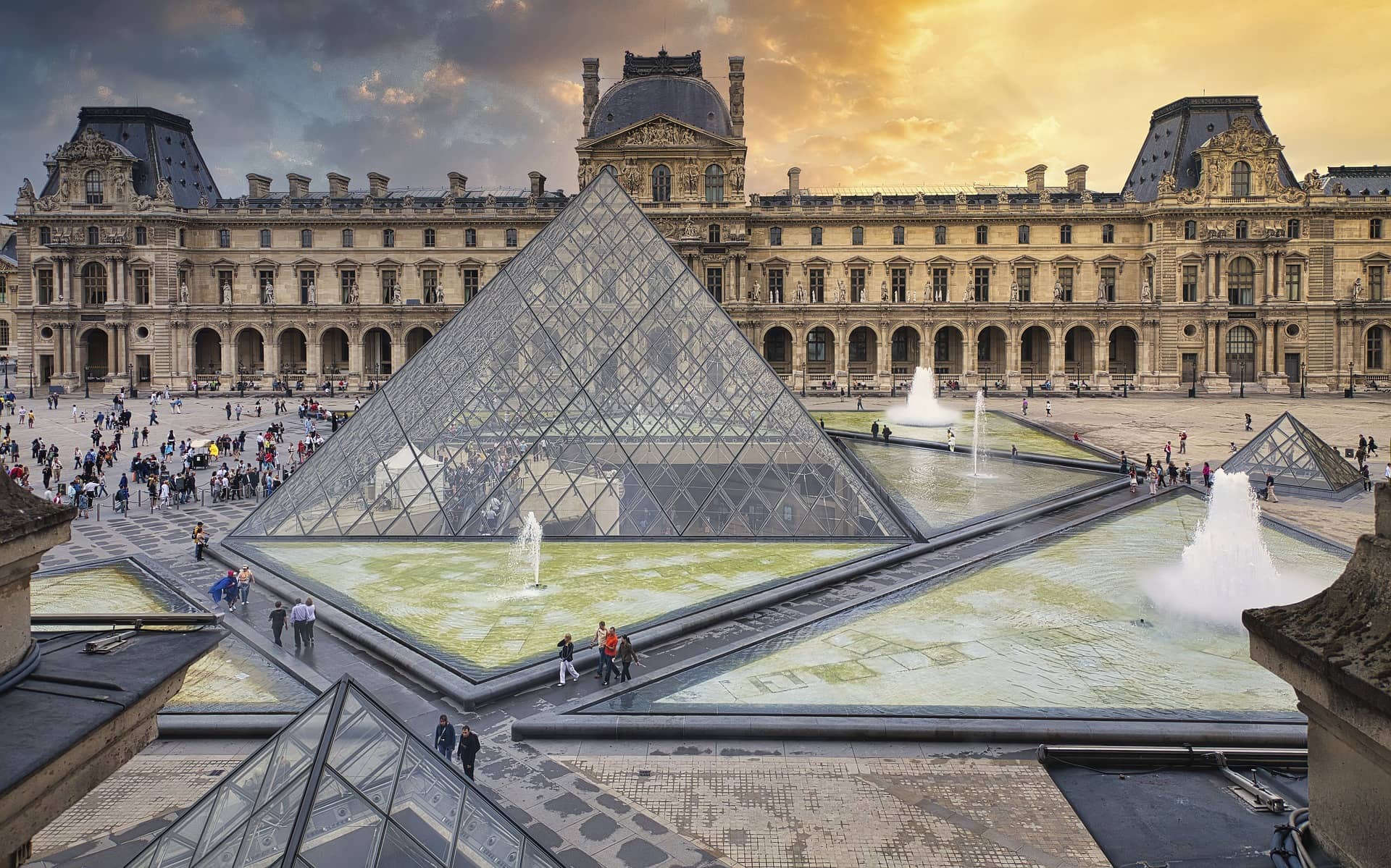 Louvre Museum Timed Entry Ticket with Audio Guide